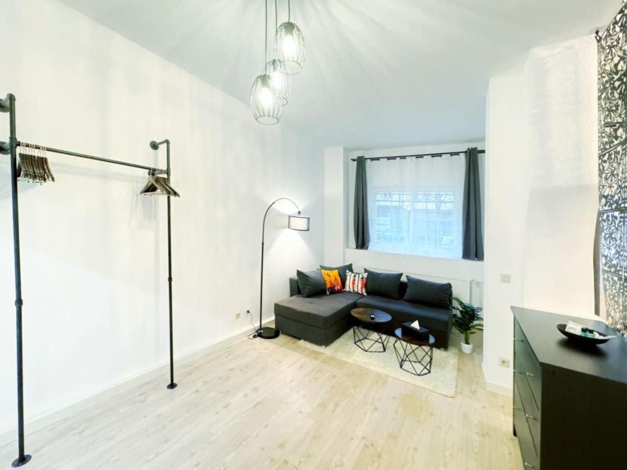 I Spacious Private In Heart Of Apartament *